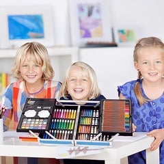 Nevjerojatni 145-dijelni set za likovno izražavanje za djecu u praktičnom koferu!