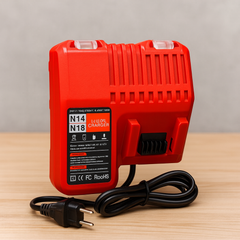 Punjač za AKU MILWAUKEE 14–18V – Brzo, sigurno i pouzdano punjenje!