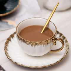 Elegantni 6-dijelni Set Porculanskih Šolja "Ana" za Savršene Trenutke