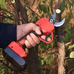 Aku Makaze s Dvije Snažne 48V Baterije - Savršen Izbor za Vaše Projekte!