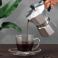 Elegantni Aparat za Pripremu Savršenog Kafe (Džezva)