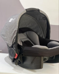 Autosjedalica / Nosiljka za Bebe 0–13 kg – Sigurnost i Udobnost od Prvog Dana!