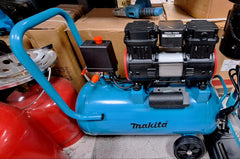 Kompresor za zrak MAKITA 1280W – 30L