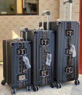 PREMIUM METALNO OJAČANI SET KOFERA – LUKSUZ, SIGURNOST I IZDRŽLJIVOST U JEDNOM!