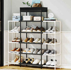 Metalni cipelar sa policama – praktičnost i stil u jednom