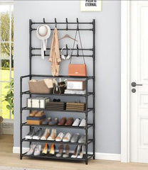 Metalni stalak za odjeću – praktično rješenje za svaki dom