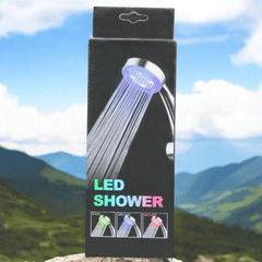 Moderner LED Duschkopf für ein entspannendes Badeerlebnis