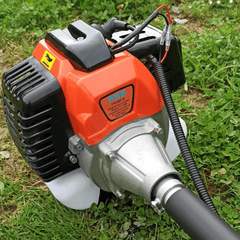 Visokokvalitetni motorni trimer za travu DMD - Snaga i Pouzdanost za Savršeno Kosidbu