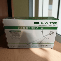 Visokokvalitetni motorni trimer za travu DMD - Snaga i Pouzdanost za Savršeno Kosidbu