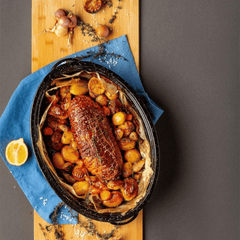 Elegantni emajlirani pekač s poklopcem za savršeno pečenje