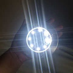 Zbora od 4 elegantne solarne lampe za osvjetljavanje vašeg prostora