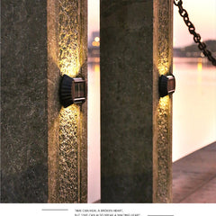 Elegantan set od 4 solarne zidne lampe za savršenu atmosferu u vašem prostoru!