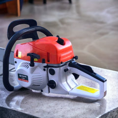 Potentna motorna pila "Straus" sa snagom od 4.9 KS