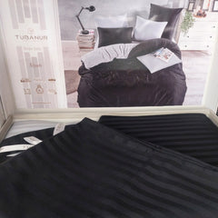 Elegante Posteljine Saten Set "Tubanur" u Klasičnoj Crnoj