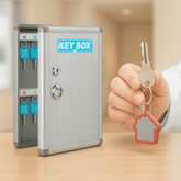 Moderni zidni sef za ključeve s elegantnim privjescima