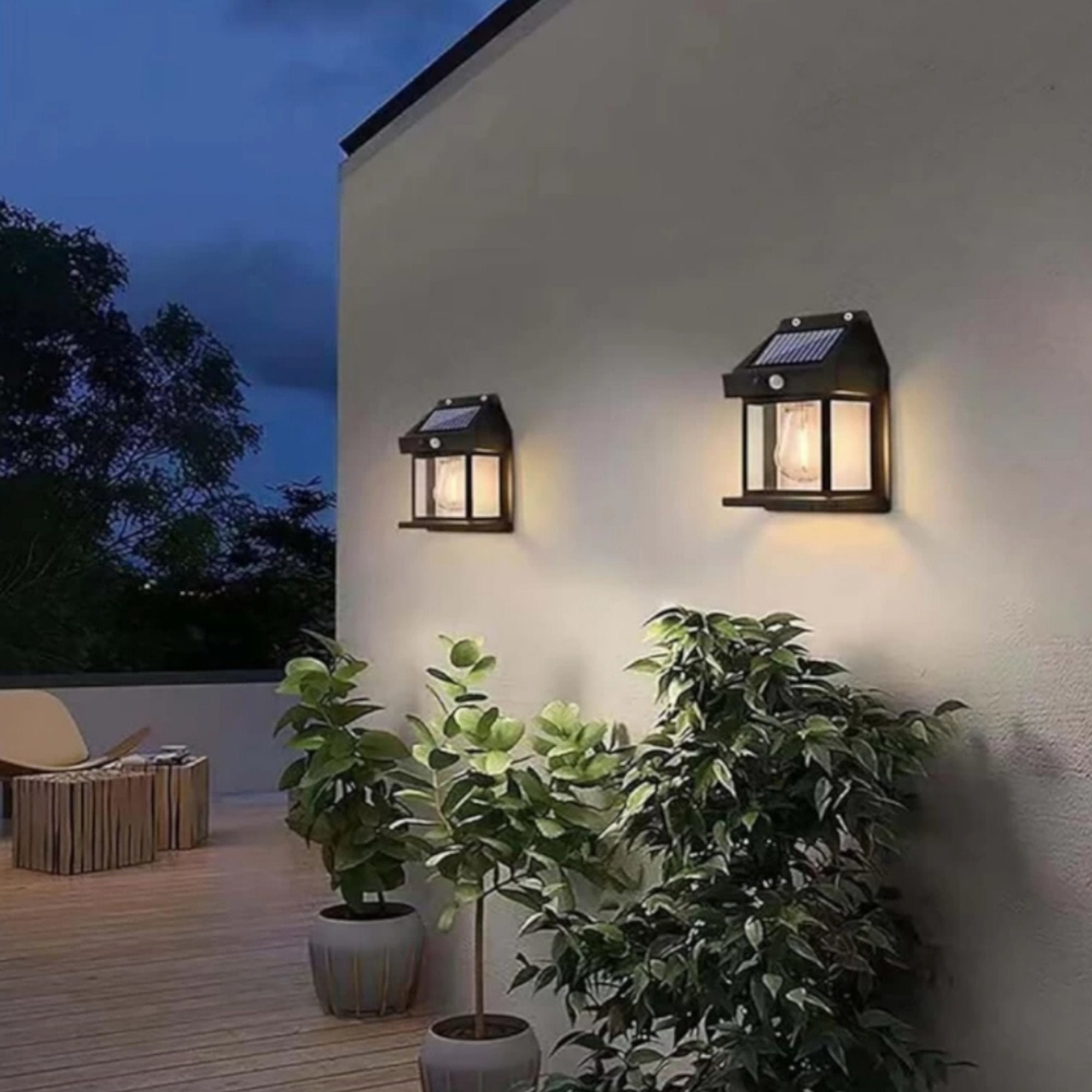 Kupite jednu, dobijate drugu besplatno: Zidna Solarna Lampa!