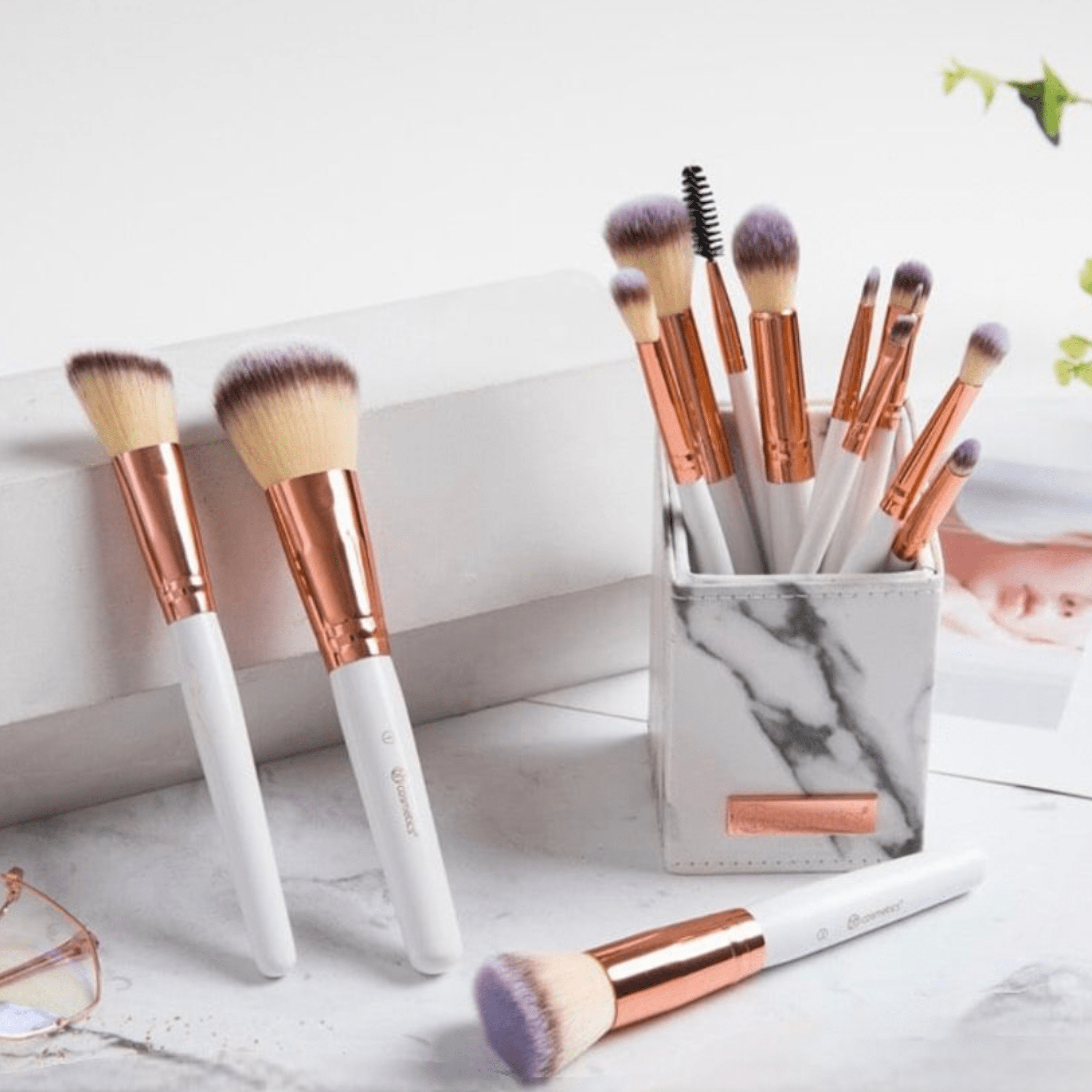 Set od 13 profesionalnih četkica za šminkanje "BH Cosmetics