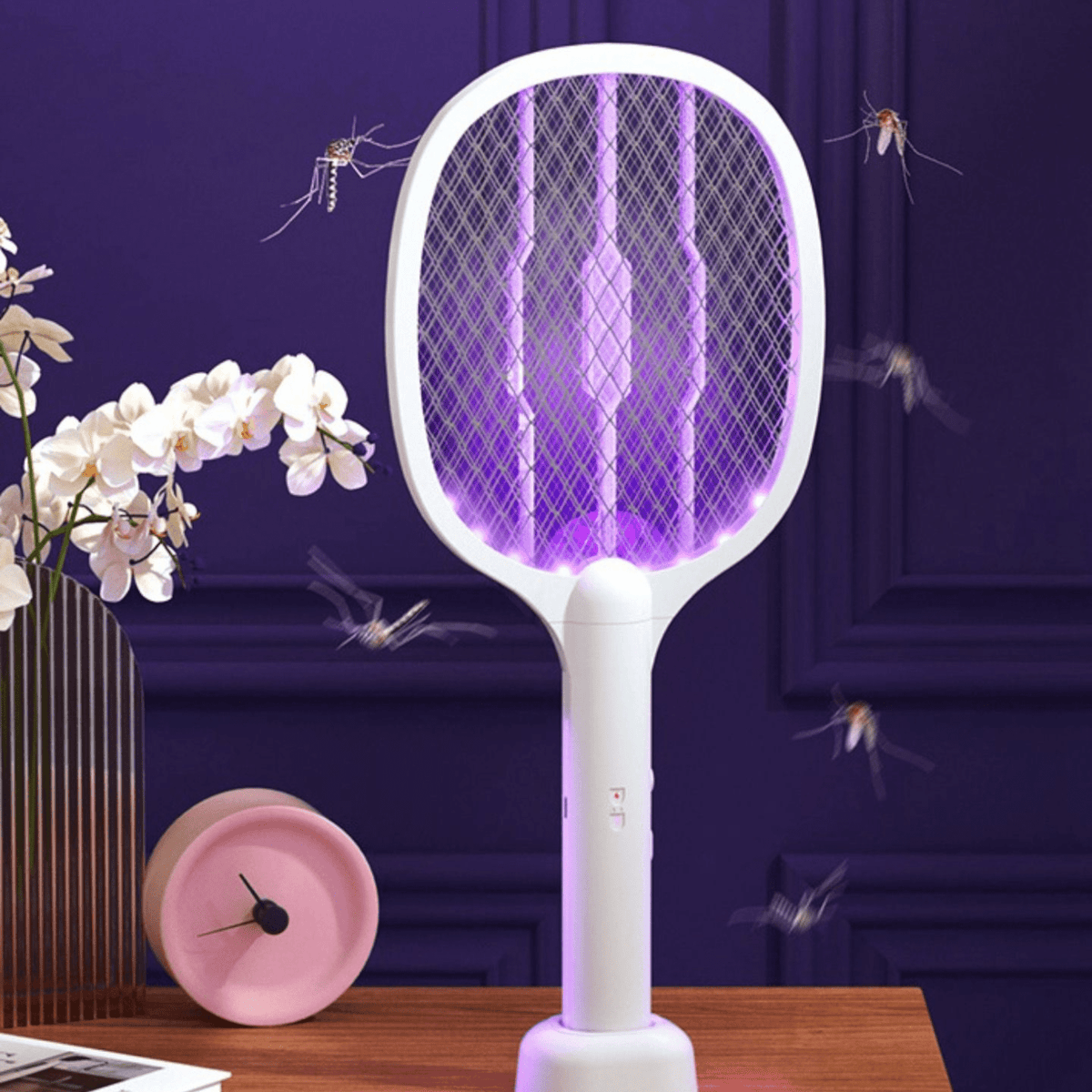 Revolucionarna 2u1 Lampa i Reket za Odbijanje Insekata