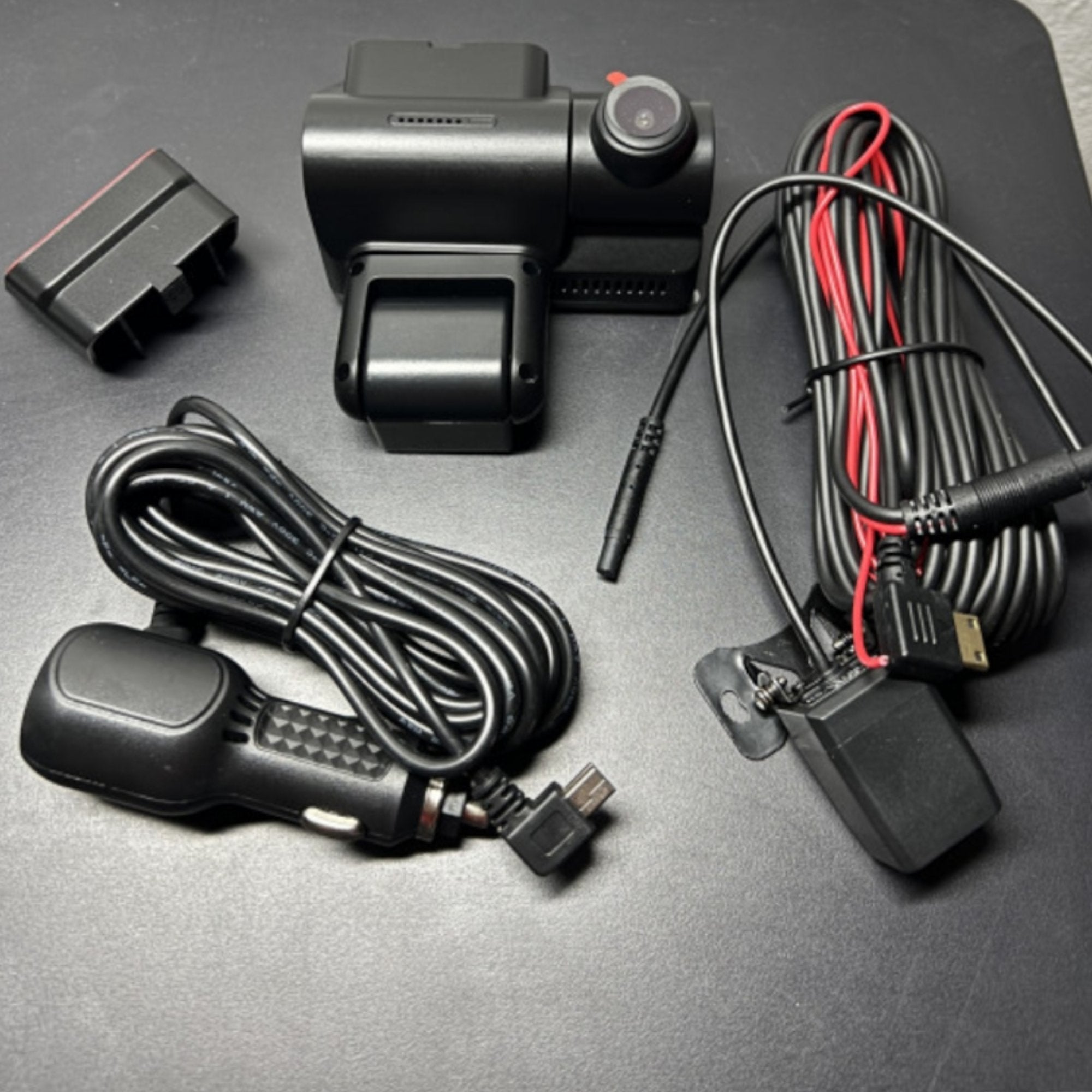 Kompakte 3-in-1 Auto Kamera für maximale Sicherheit und Komfort
