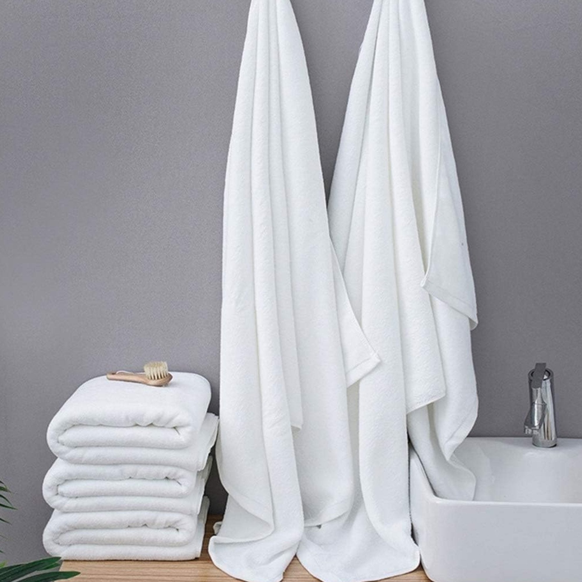 Luksuzni 4-dijelni Set Hotelskih Peškira (70x140cm) za neodoljivo iskustvo!