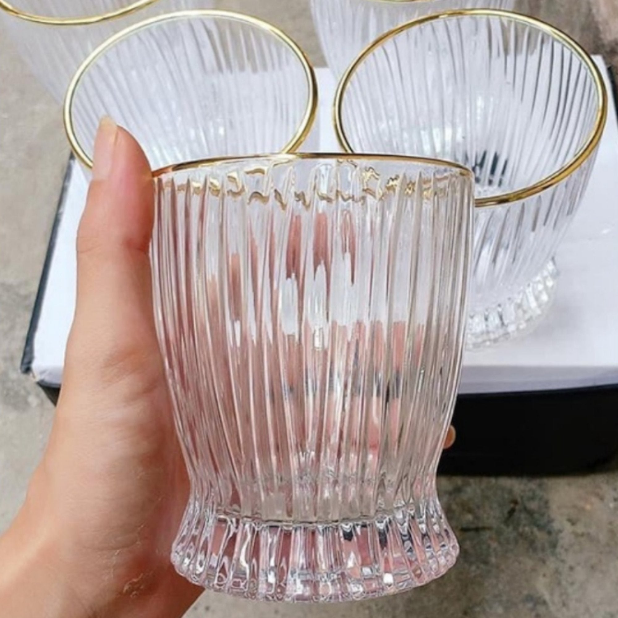 Set od 6 elegantnih čaša "Vivian