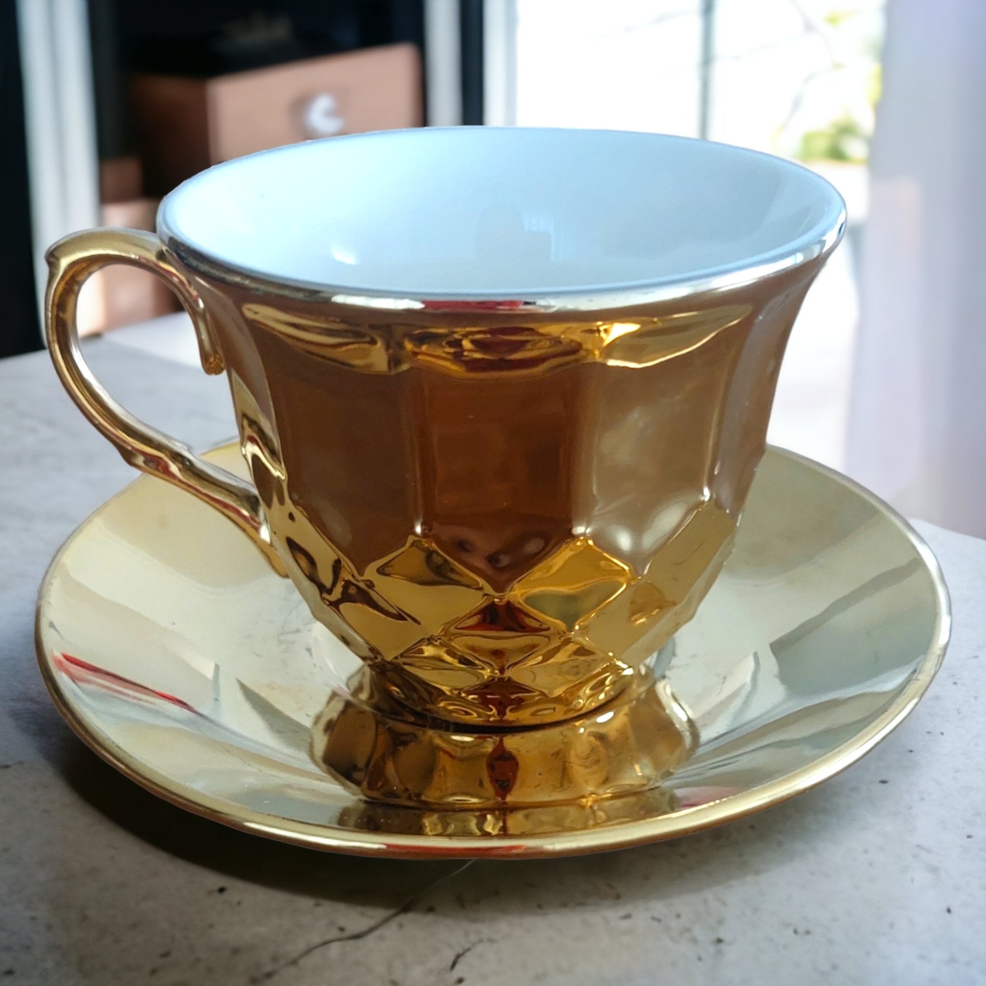 Luksuzni 6-dijelni Set Šolja "Gold" za elegantno uživanje u posluženju