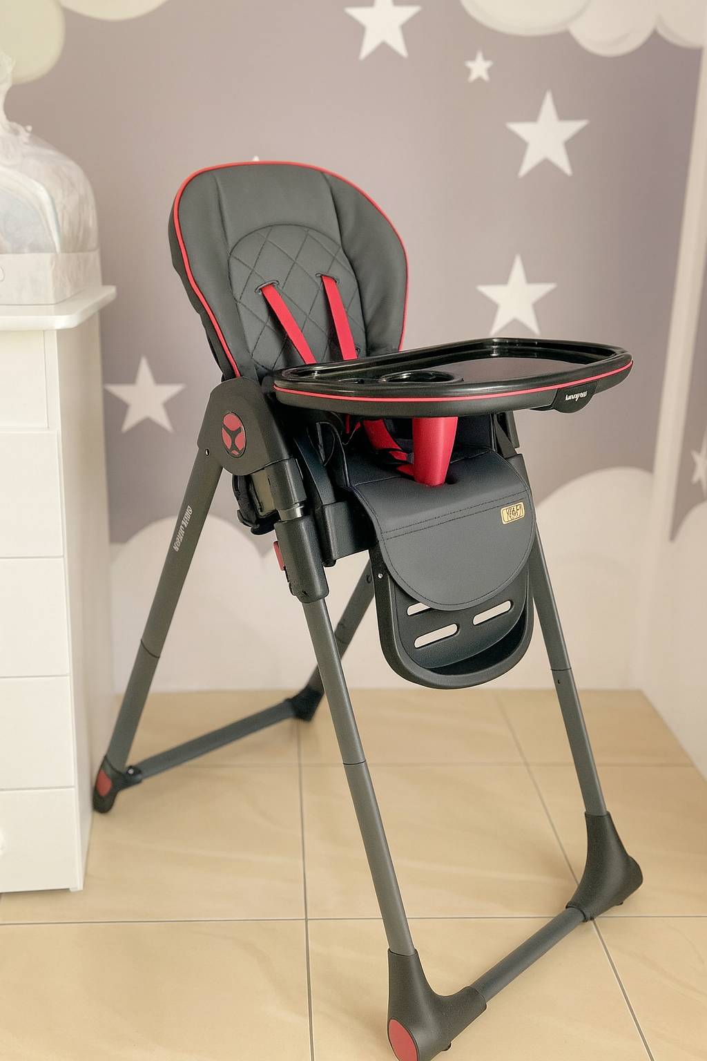 BABY CARE VIŠEPOLOŽAJNA HRANILICA – UDOBNOST, SIGURNOST I PRAKTIČNOST U JEDNOM!