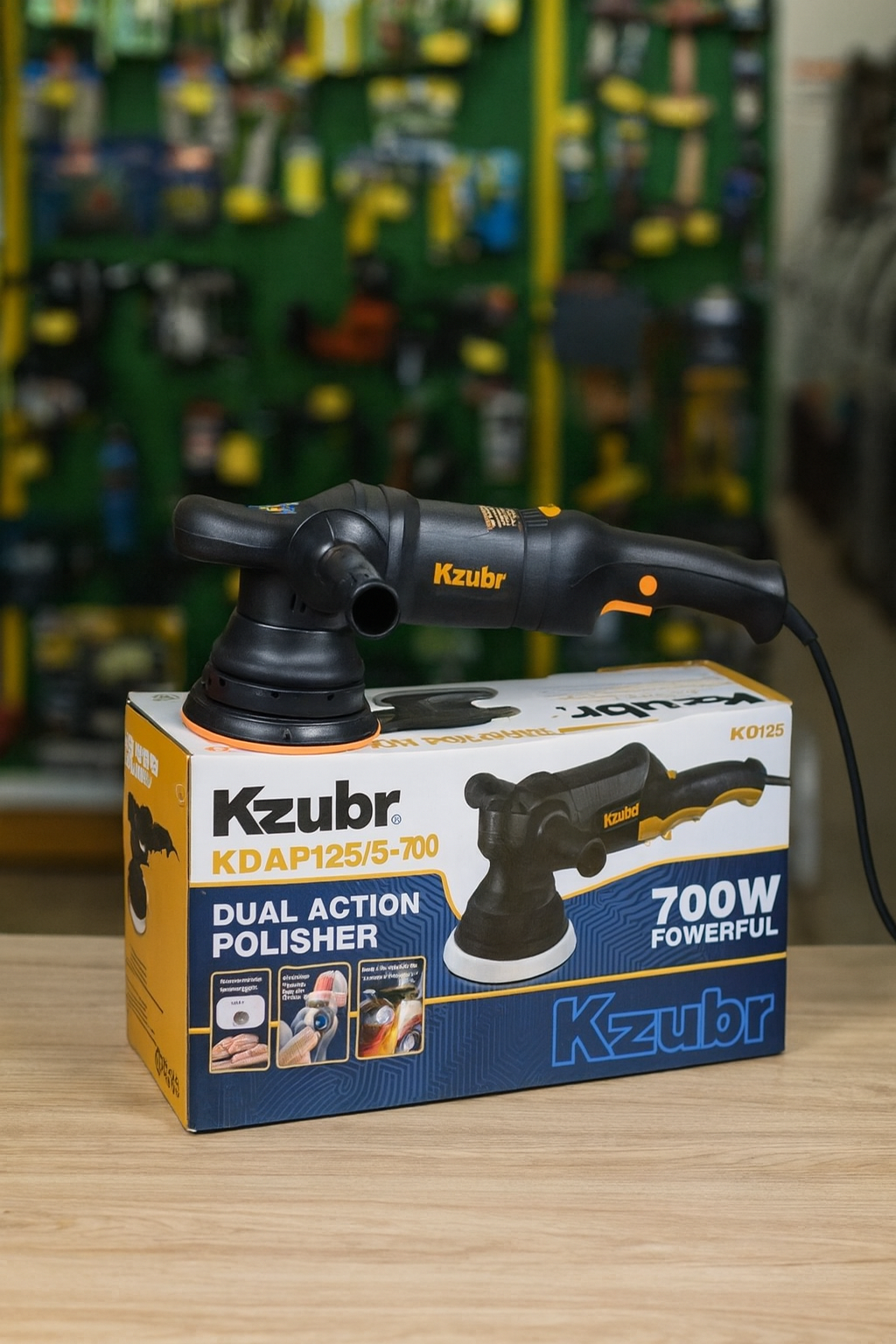 KZBUR Russia Profesionalna Polirka – 700W, 125 mm