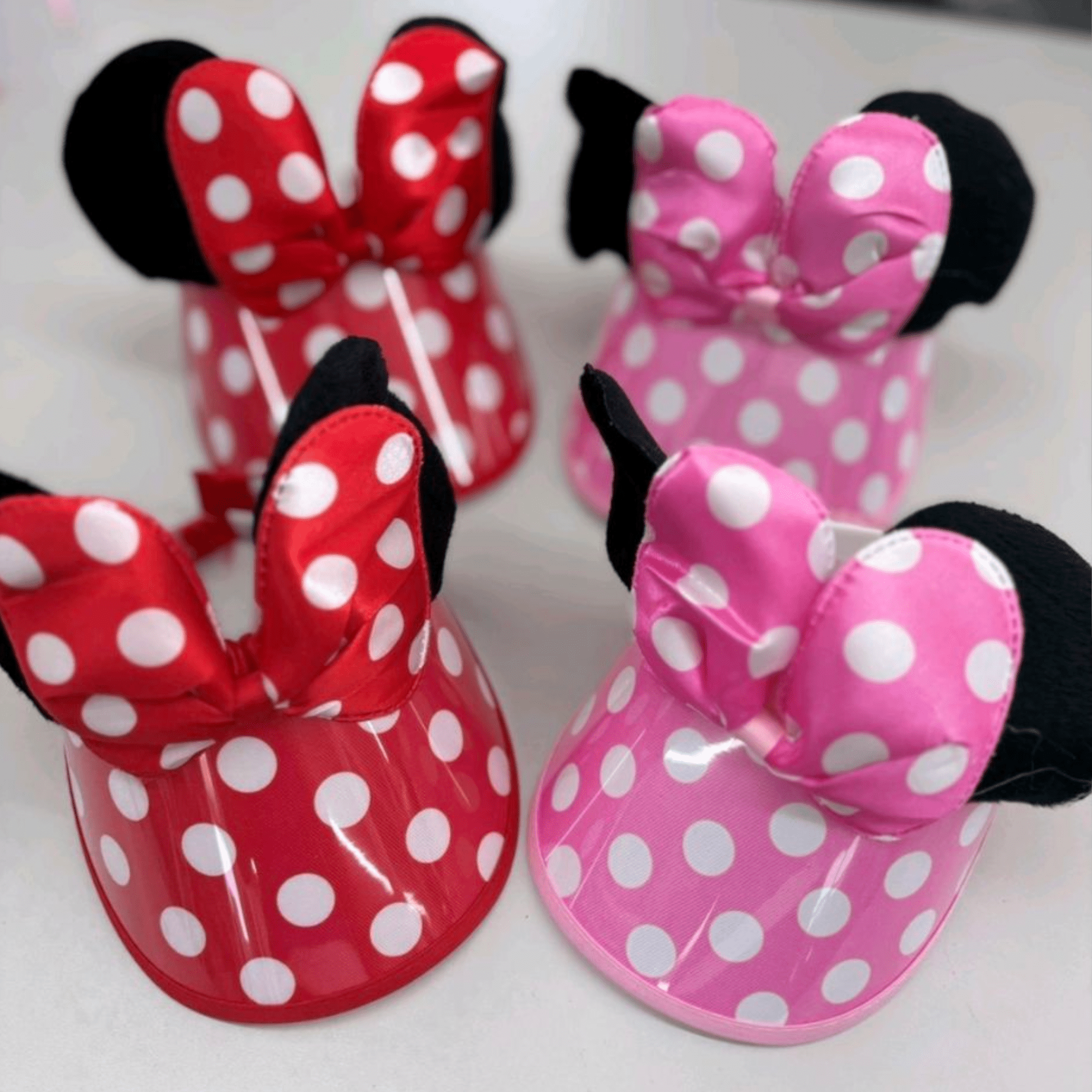 Akrilna kapa s vizirom za djevojčice s motivom Minnie
