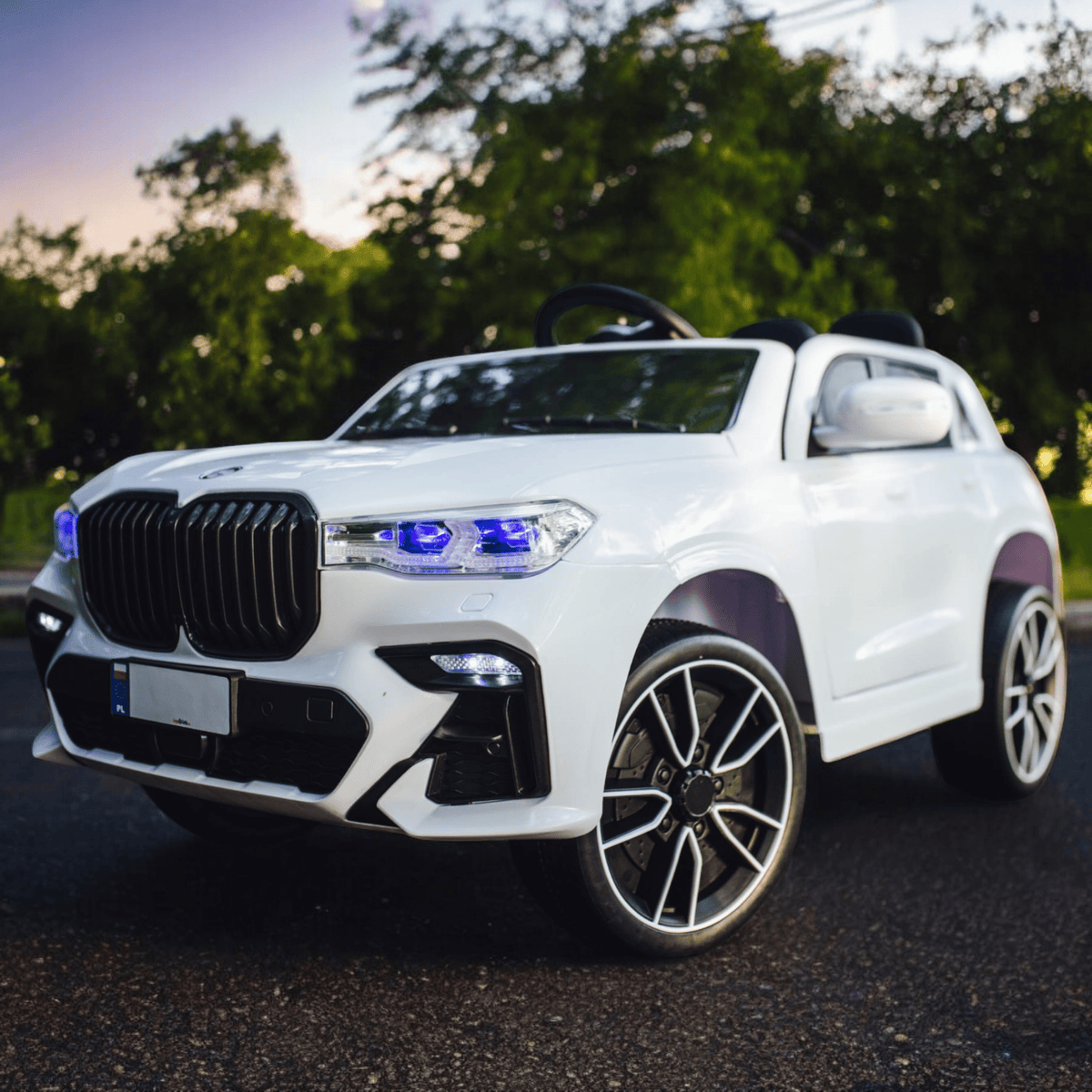 Ekskluzywne Auto na Akumulator BMW X8 для Młodych Kierowców