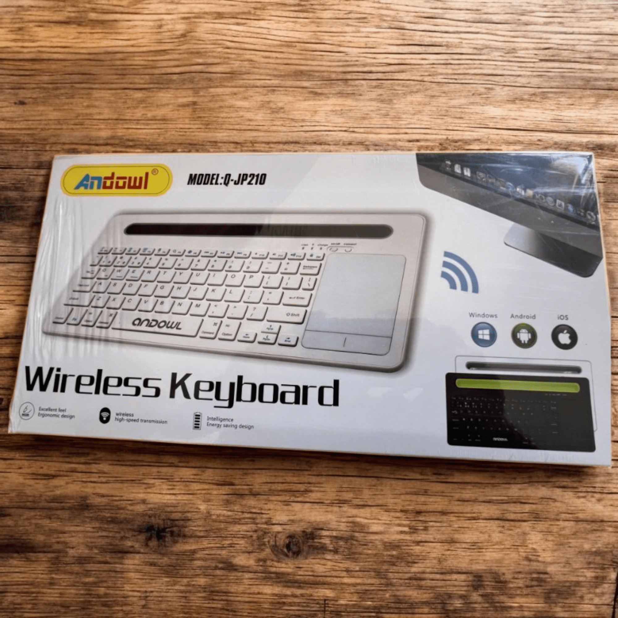 Elegantna bežična BT tastatura s naprednom dodirnom pločom "Q-JP210