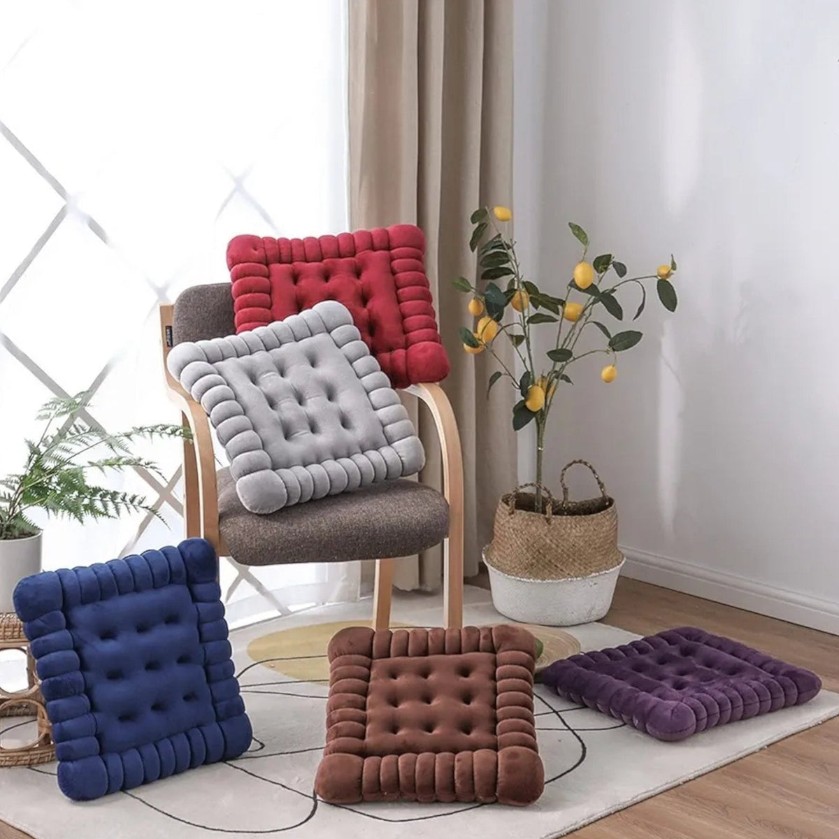 Elegantni Jastuk za Stolicu 40x40 cm - Udobnost i Stil za Vaš Dom!
