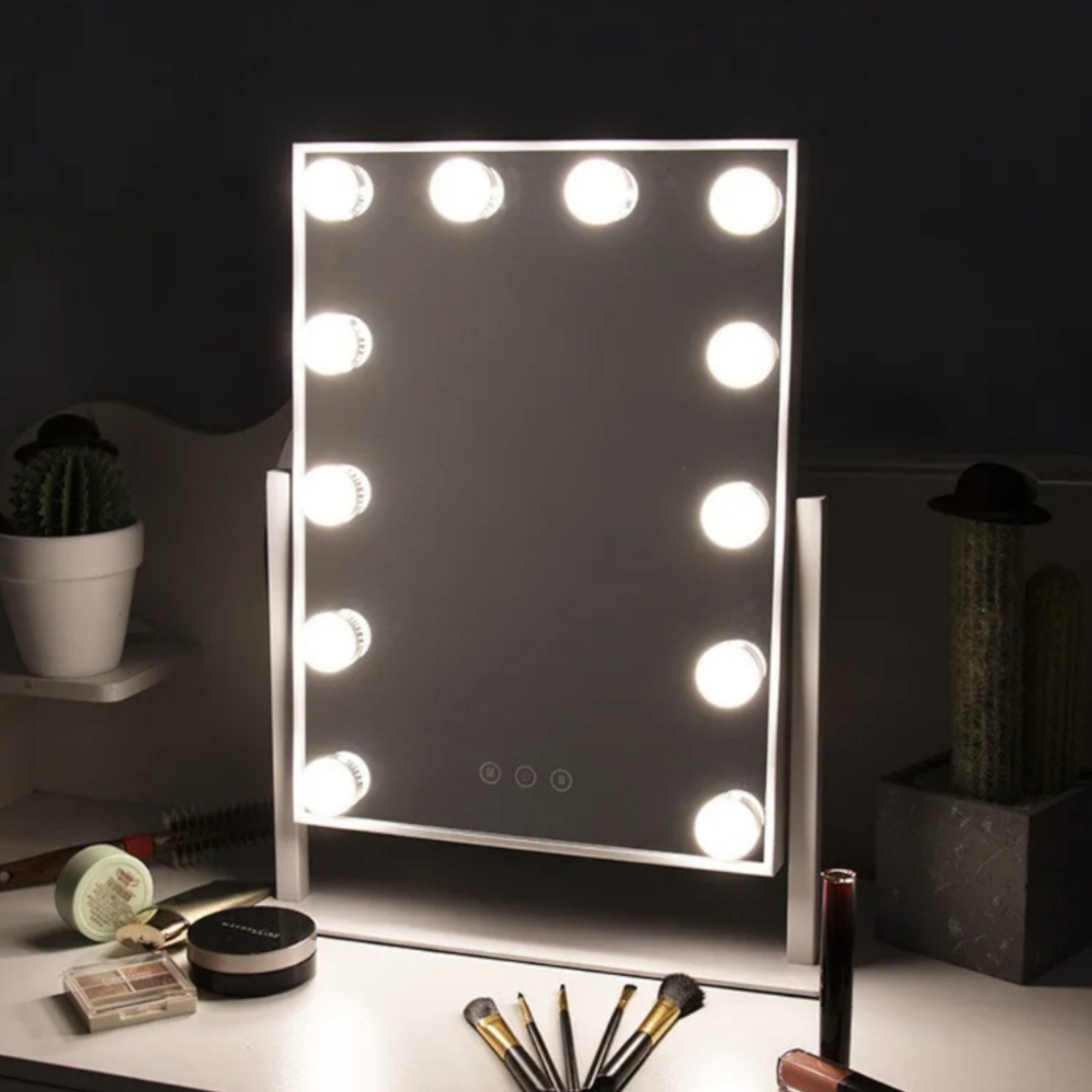 Elegantno LED ogledalo s 12 svjetlosnim sijalicama za savršeni izgled