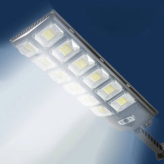 Elegantna LED Solarna Vanjska Svjetiljka "W789B-6" - Savršen Dodatak Vašem Eksterijeru!