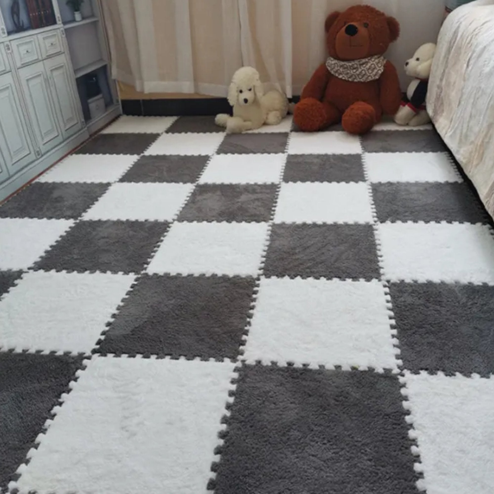 Set od 10 elegantnih plišanih podnih obloga