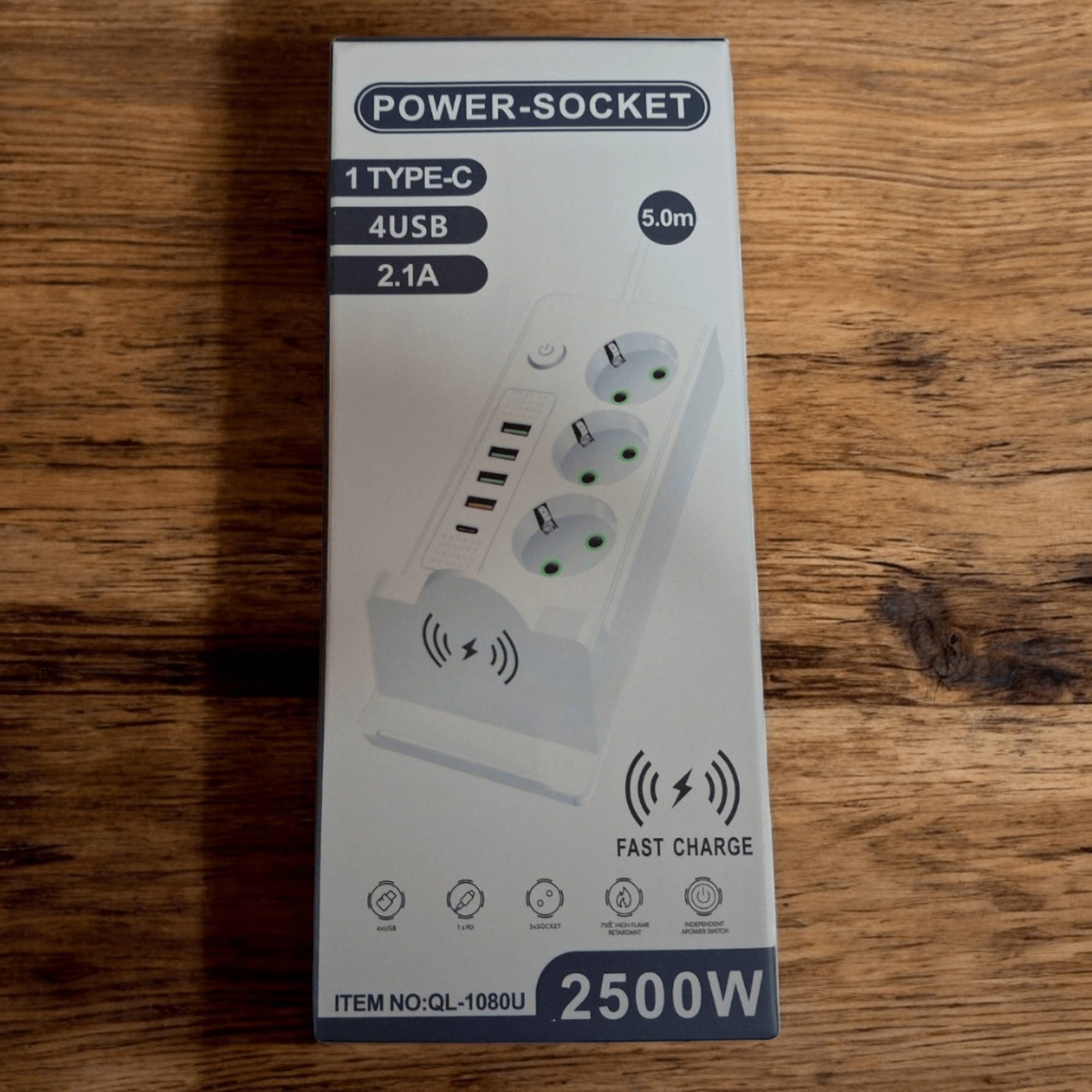 Višenamjenski produžni kabal s bežičnim punjenjem, 4xUSB i Type-C povezivanjem