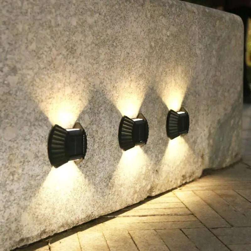 Elegantan set od 4 solarne zidne lampe za savršenu atmosferu u vašem prostoru!