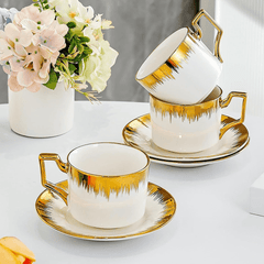 Set od 6 Elegantnih Šolja sa Zlatnim Rubom