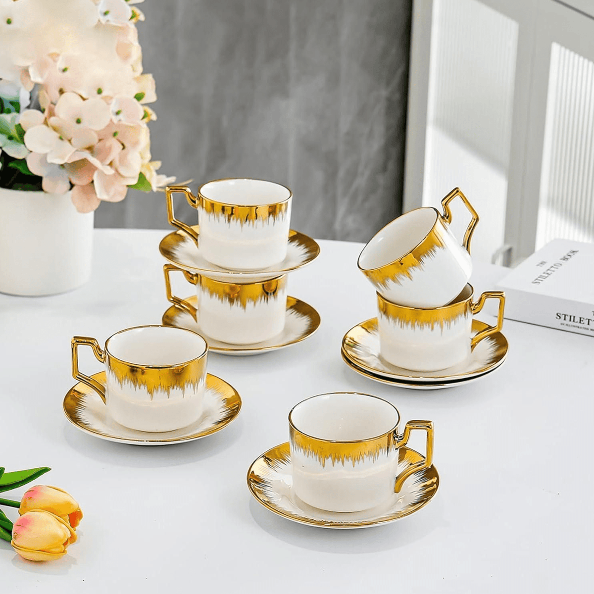 Set od 6 Elegantnih Šolja sa Zlatnim Rubom
