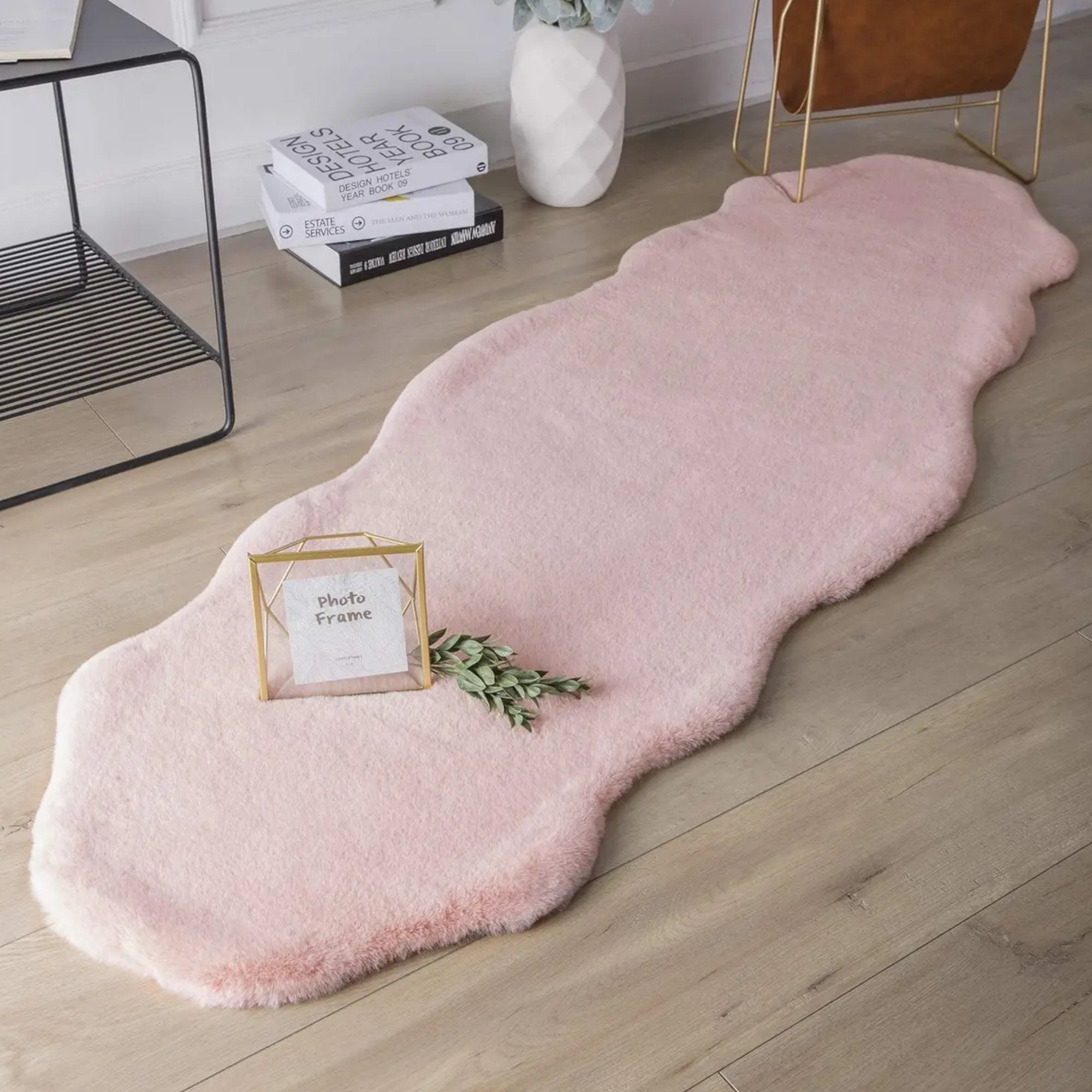 Elegantni tepih od umjetnog krzna dimenzija 180x60 cm