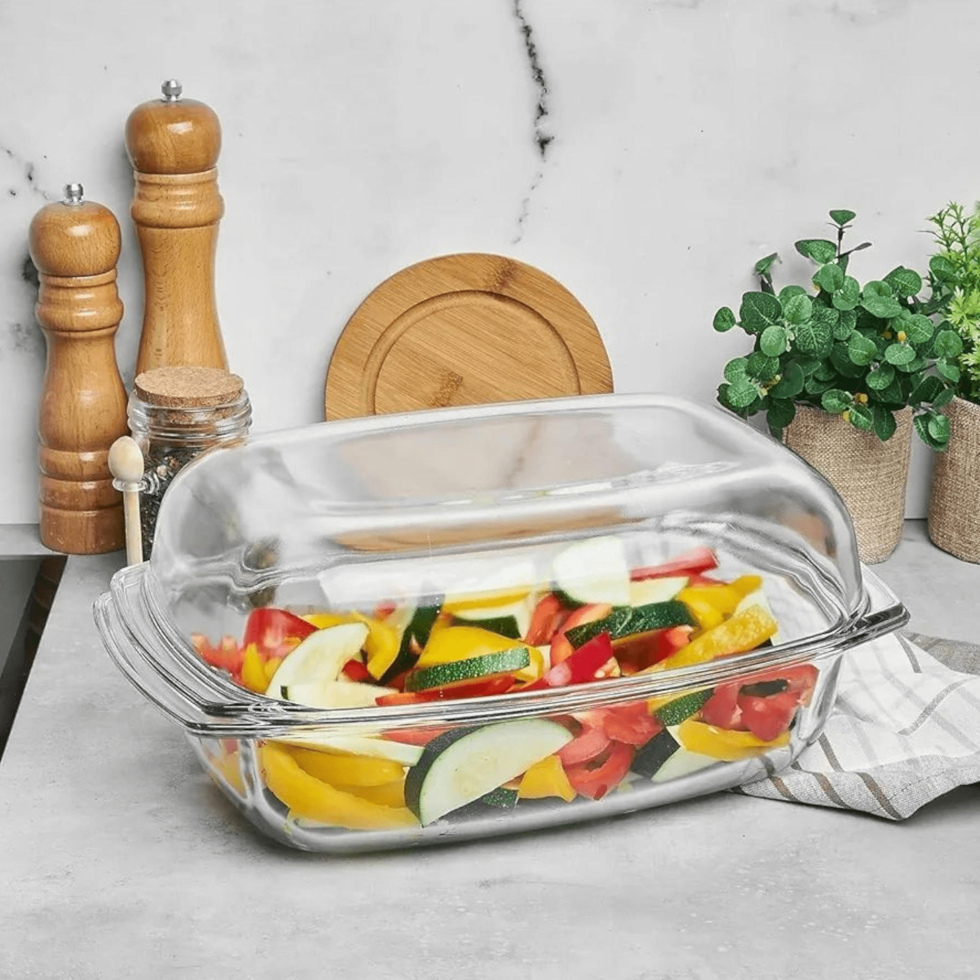 Elegantni Vatrostalni Pekač s Poklopcem 4.5L za Savršene Obroke